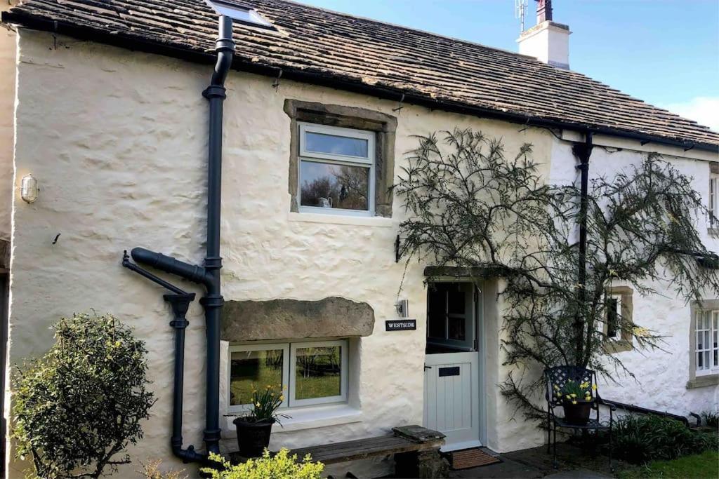 Westside Cottage, Newby, Clapham, Yorkshire Dales National Park, Famous Three Peaks, Near The Lake District, Pets Are Welcome Newby  Exteriör bild